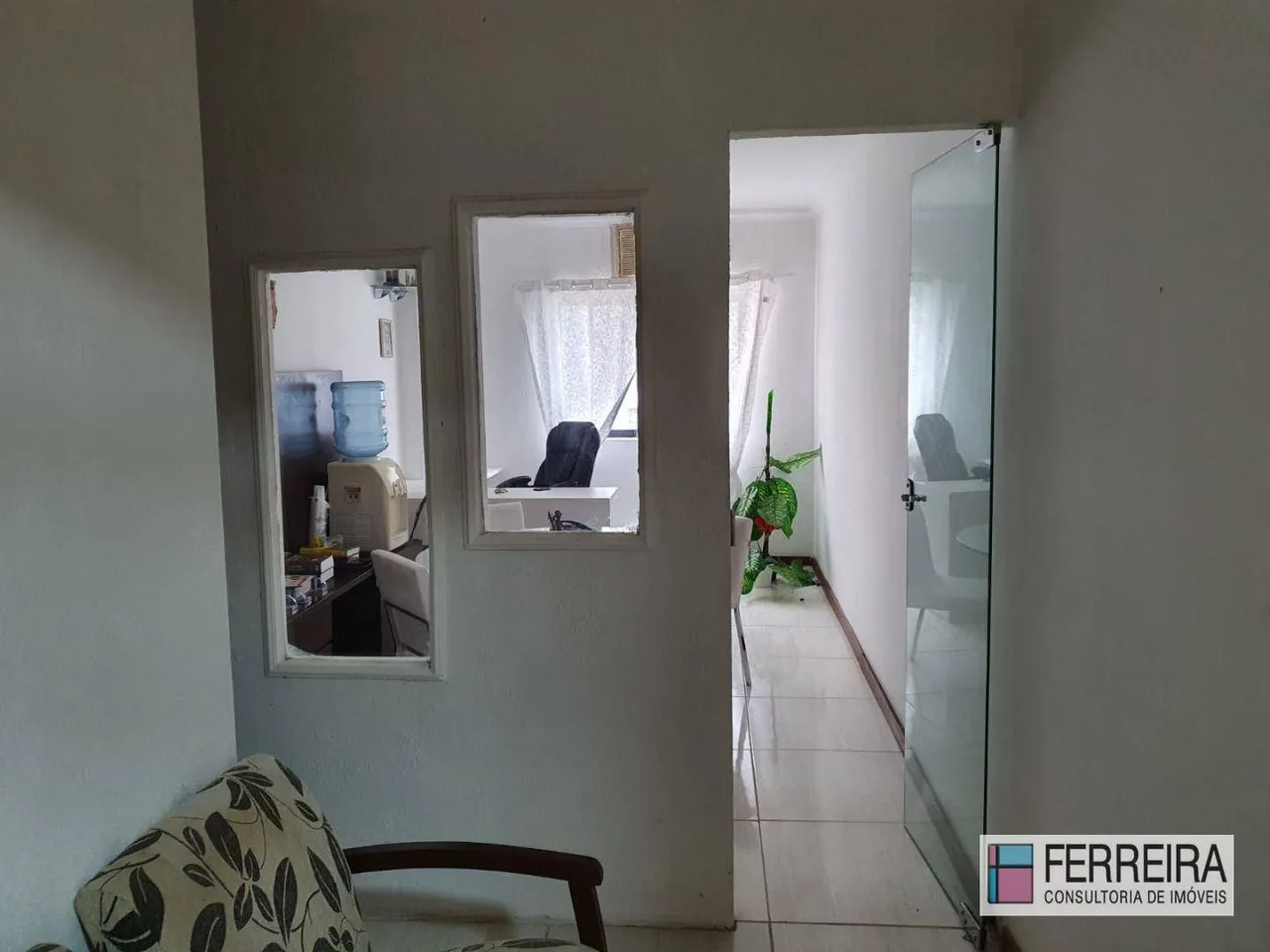 SALA OTIMA LOCALIZAÇÃO E PREÇO BAIXO