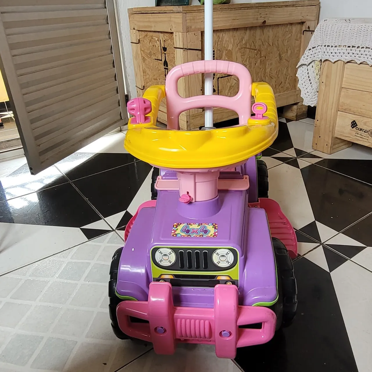 Carrinho Infantil LOL - Diversão garantida!