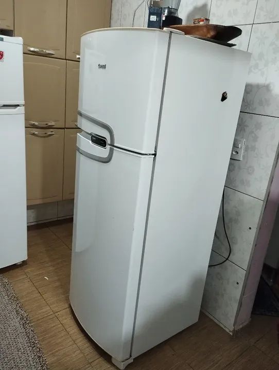 Geladeira Duplex - Grande e espaçosa - Foto 4