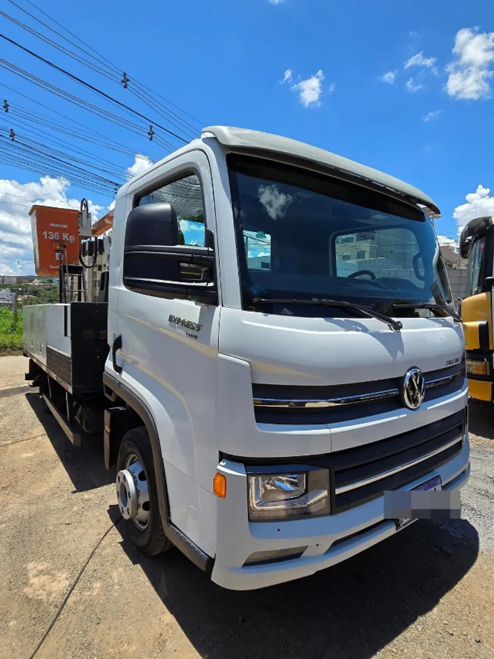 Mercedes 710 chassi 2012 - Caminhões - Centro, Mairinque