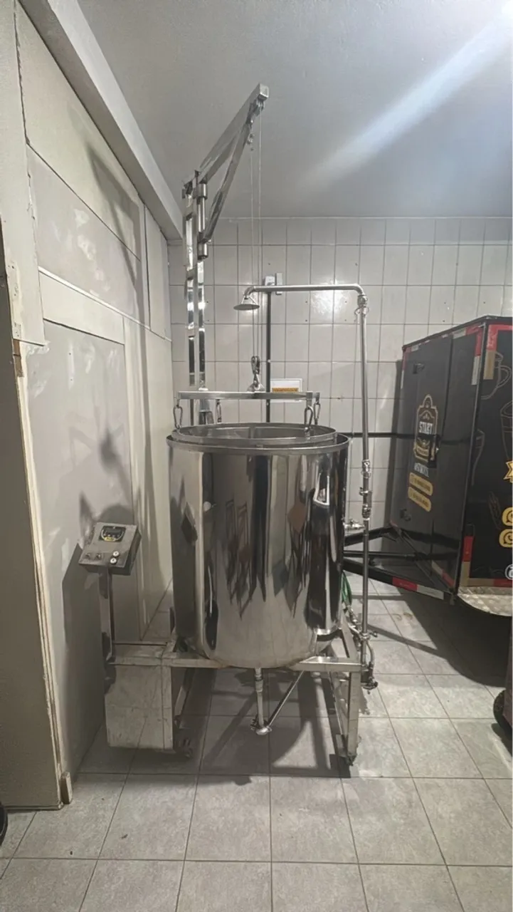 Tanque Industrial Inox cervejeira completa com Estrutura e Acessórios