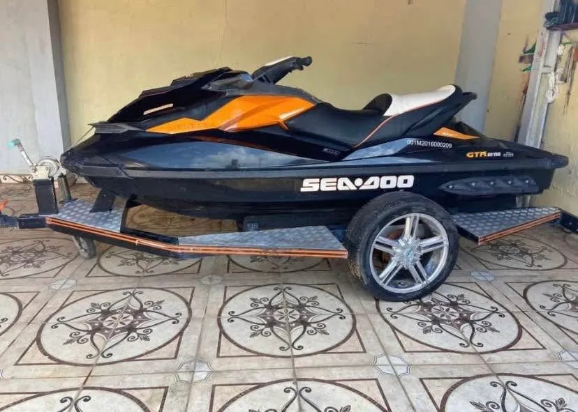 Sea Doo GTR - 215 Jet Ski