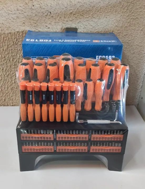 Jogo 100 Peças Chaves De Fenda/ Phillips E Bits