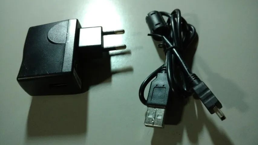 Fonte Usb Huawei Hs-050040e5 5v 400ma Com Cabo