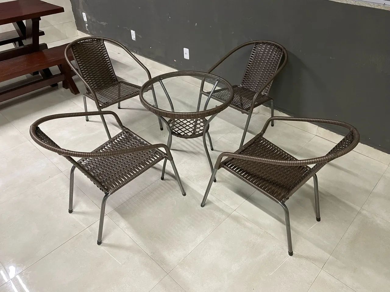 Conjunto de cadeiras e mesa - Foto 3