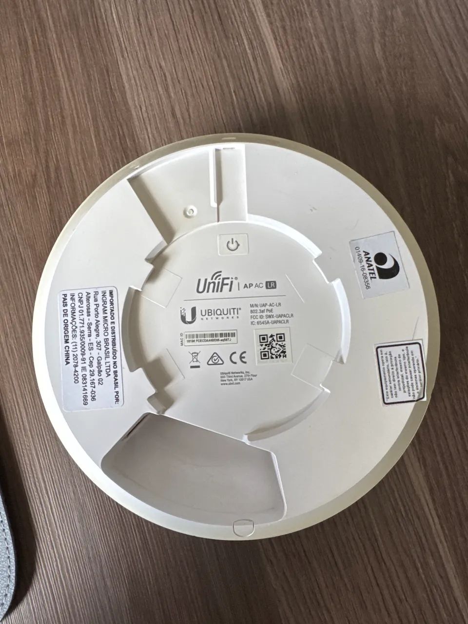 Roteador Wi-Fi Access Point Ubiquiti AP AC LR - Foto 2