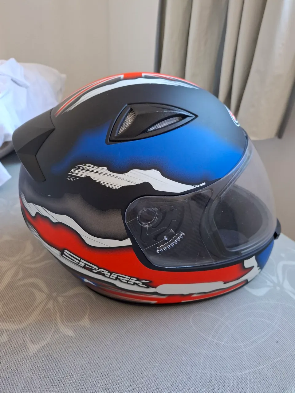 Capacete tamanho 61