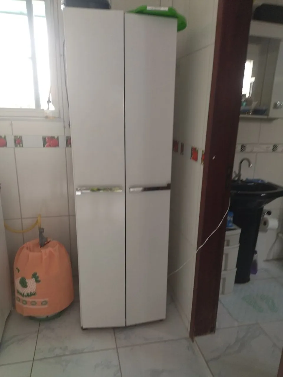 Armário de cozinha branco