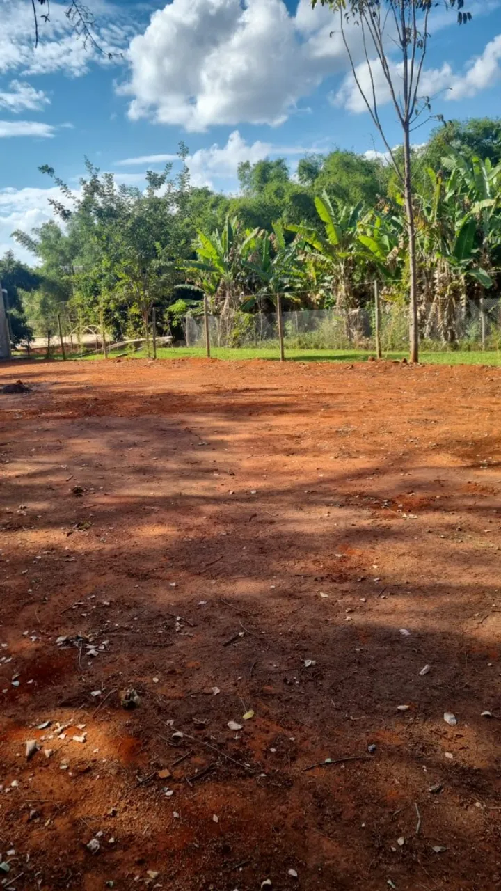 Aluga-se terreno para festa de Trindade - Em frente ao Carreirodromo