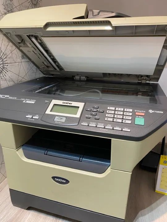 Impressora Brother 8065N