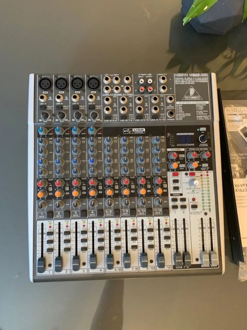 Behringer Xenyx 1622 FX/USB Mixing Console64595546530435121