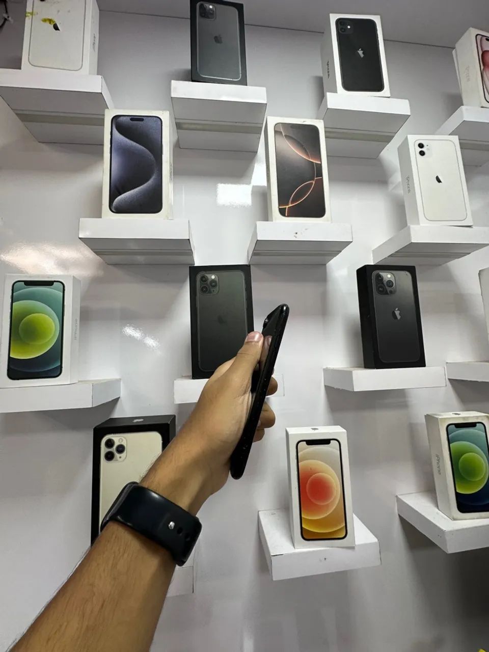 iPhone XR Preto - 64GB  - Foto 3