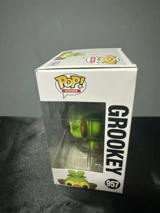 Funko Pop Pokémon Grookey 957 - Foto 2