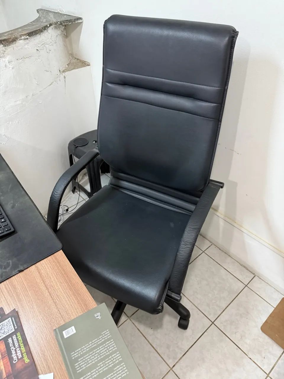 Mesa e Cadeira de Escritório  - Foto 5