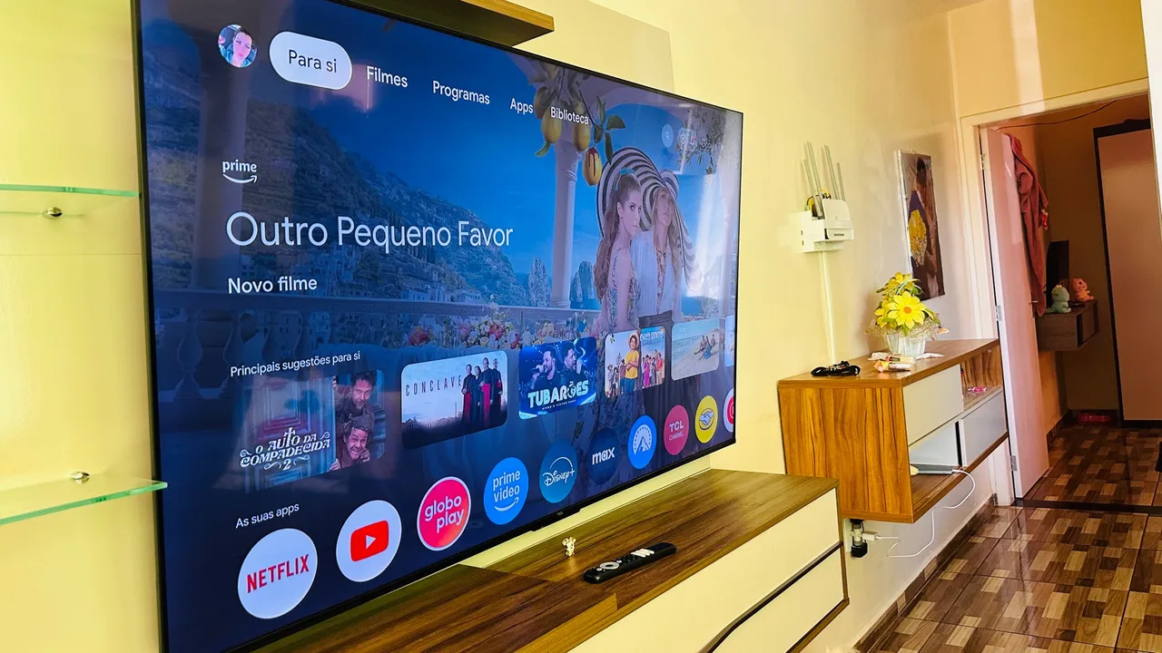 Tv smart 70 polegadas sistema Android ultra 4k