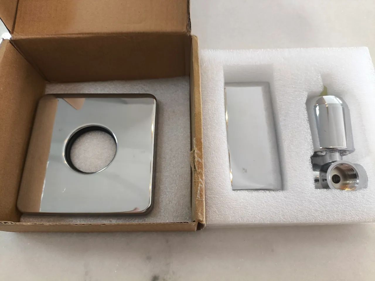 ACABAMENTO PARA REGISTRO MONOCOMANDO BASE DOCOL PRATA