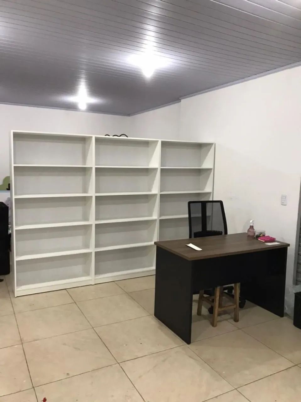 Estante  para Escritório,comércio,residência, etc...