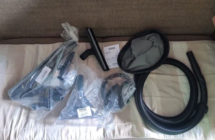 Extratora de Estofados e Carpetes Puzzi 4/30 Classic 220v - Karcher - Nunca Usada - Foto 4