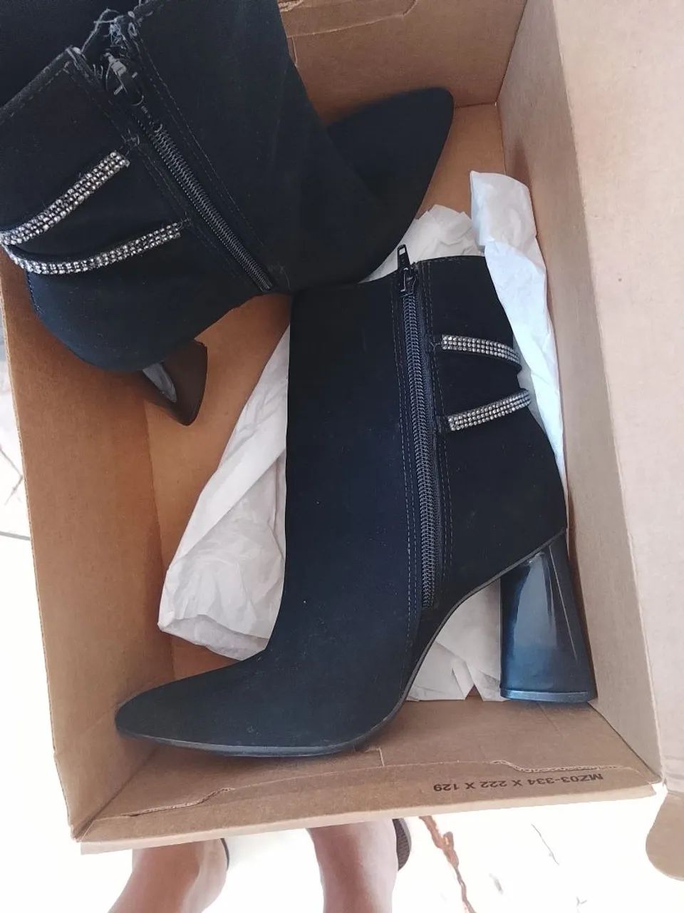 Bota nova numeração 36 
