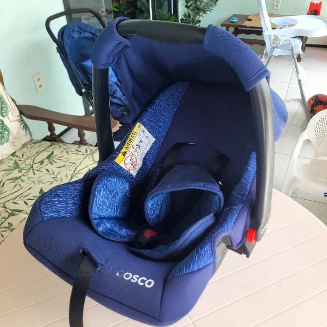 Carrinho de bebê com bebê conforto  - Foto 4