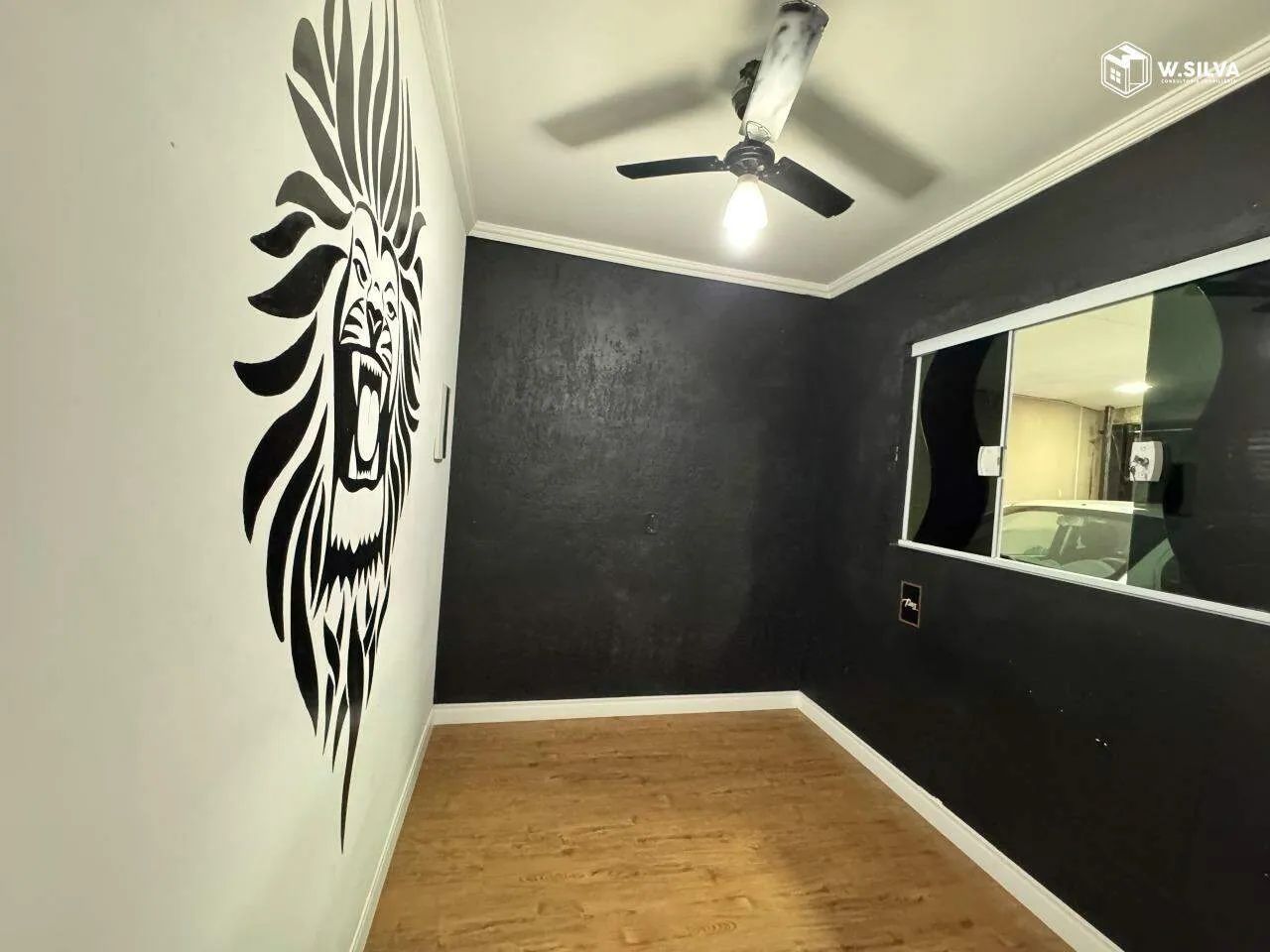 Linda casa com 3 dormitórios, sendo 1 suíte, e 3 vagas de garagem cobertas. - Foto 4