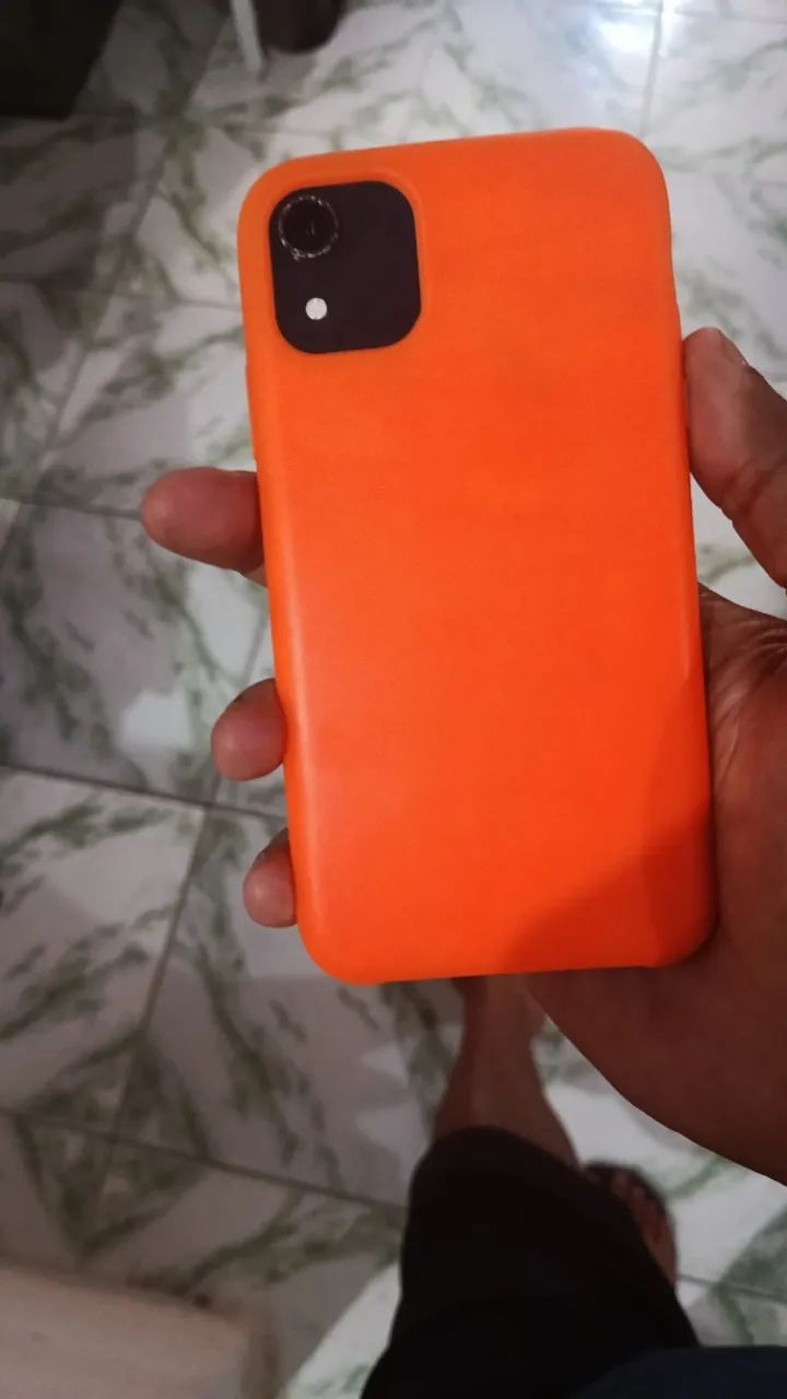 Celular iPhone XR semi novo  - Foto 2