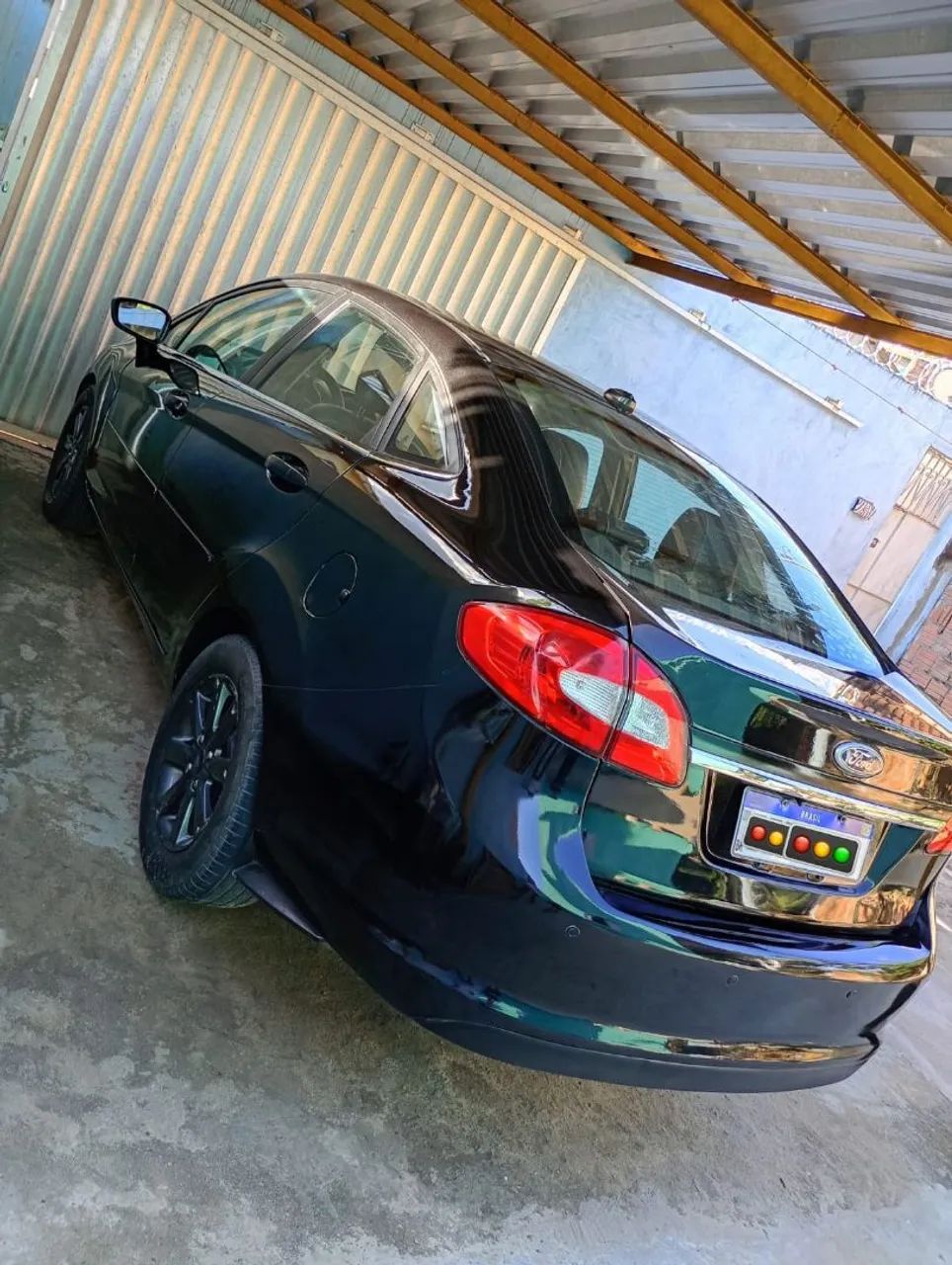 Carro 2011