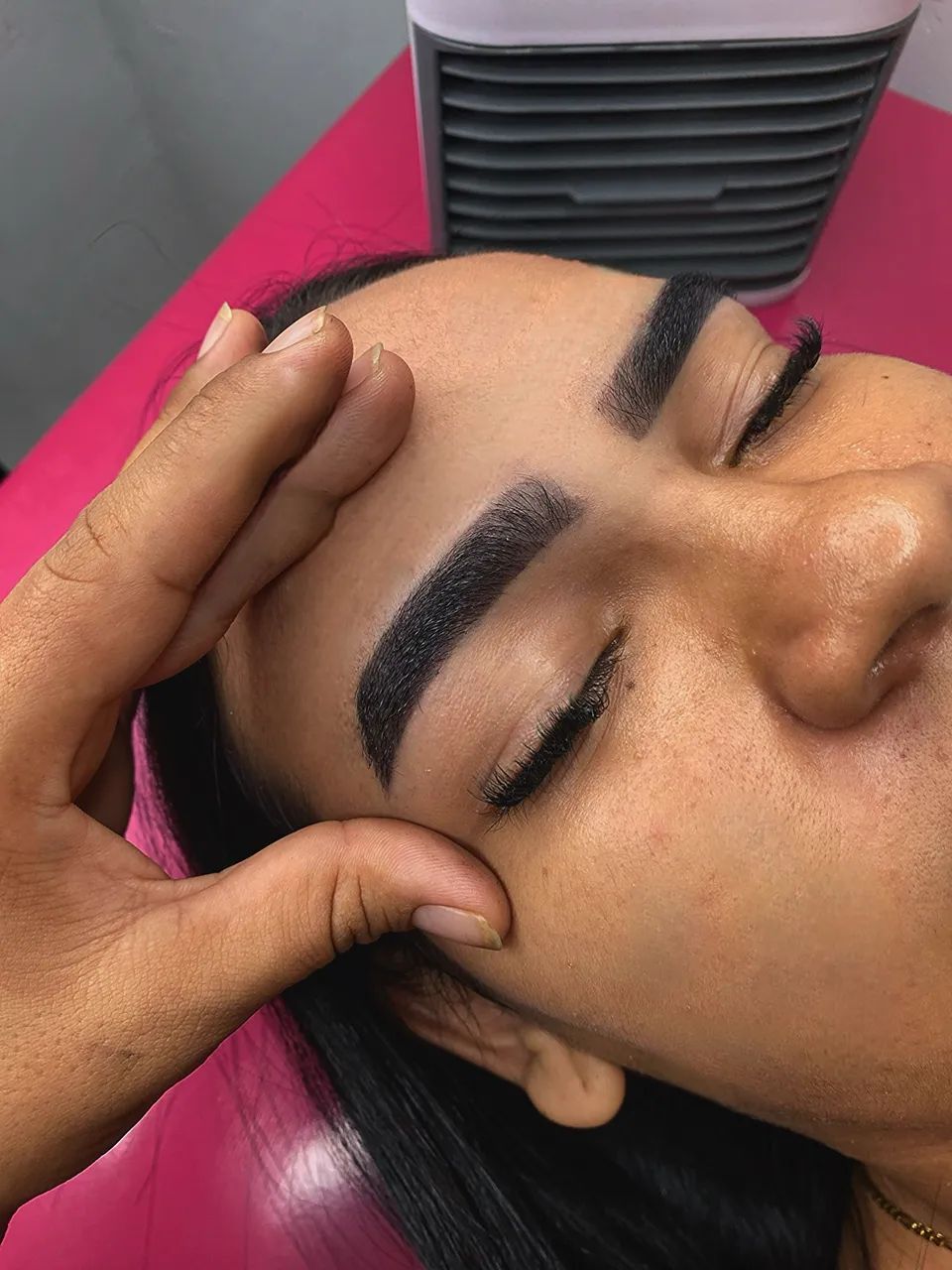 Designer de sobrancelhas - Foto 3