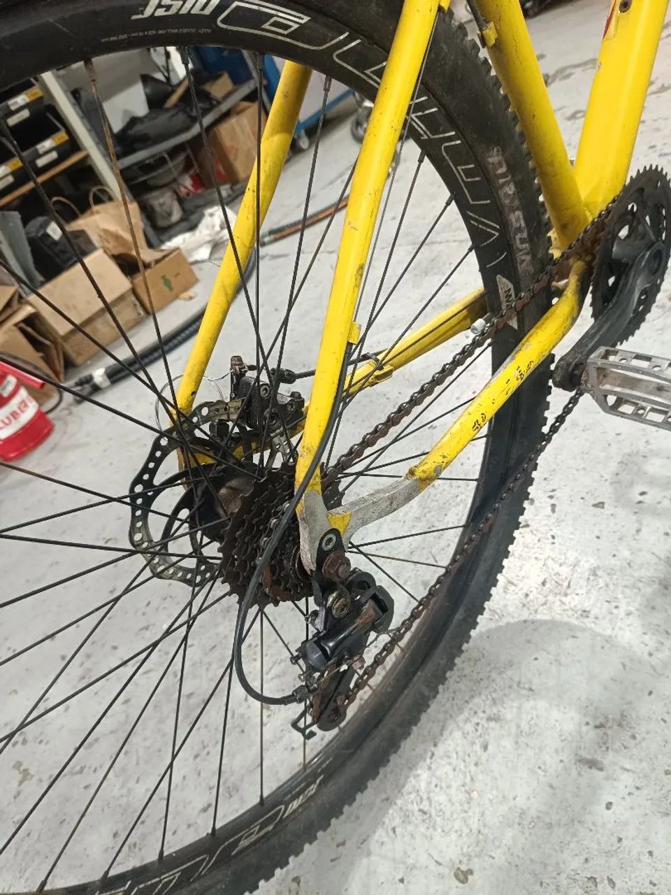 Bicicleta aro 26 Amarela  - Foto 4