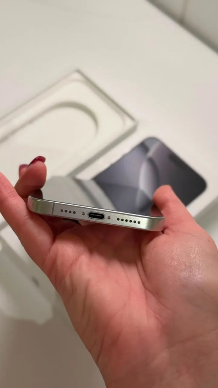 Iphone 16 Pro Max - Foto 3