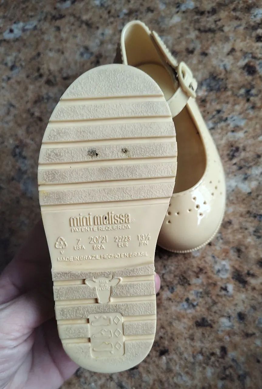 sapatilha estilo boneca da marca Mini Melissa  - Foto 5