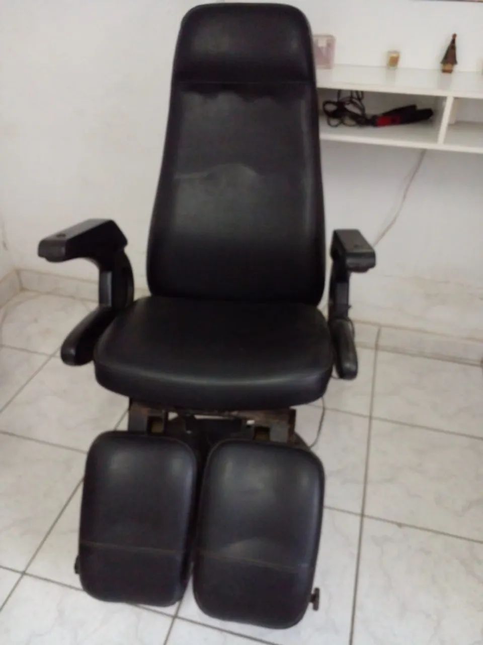 Cadeira de Podologia Ferrante - Usada - Foto 3