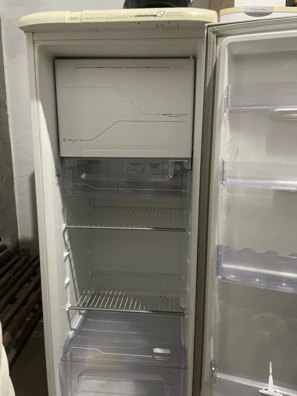 Geladeira eletrolux