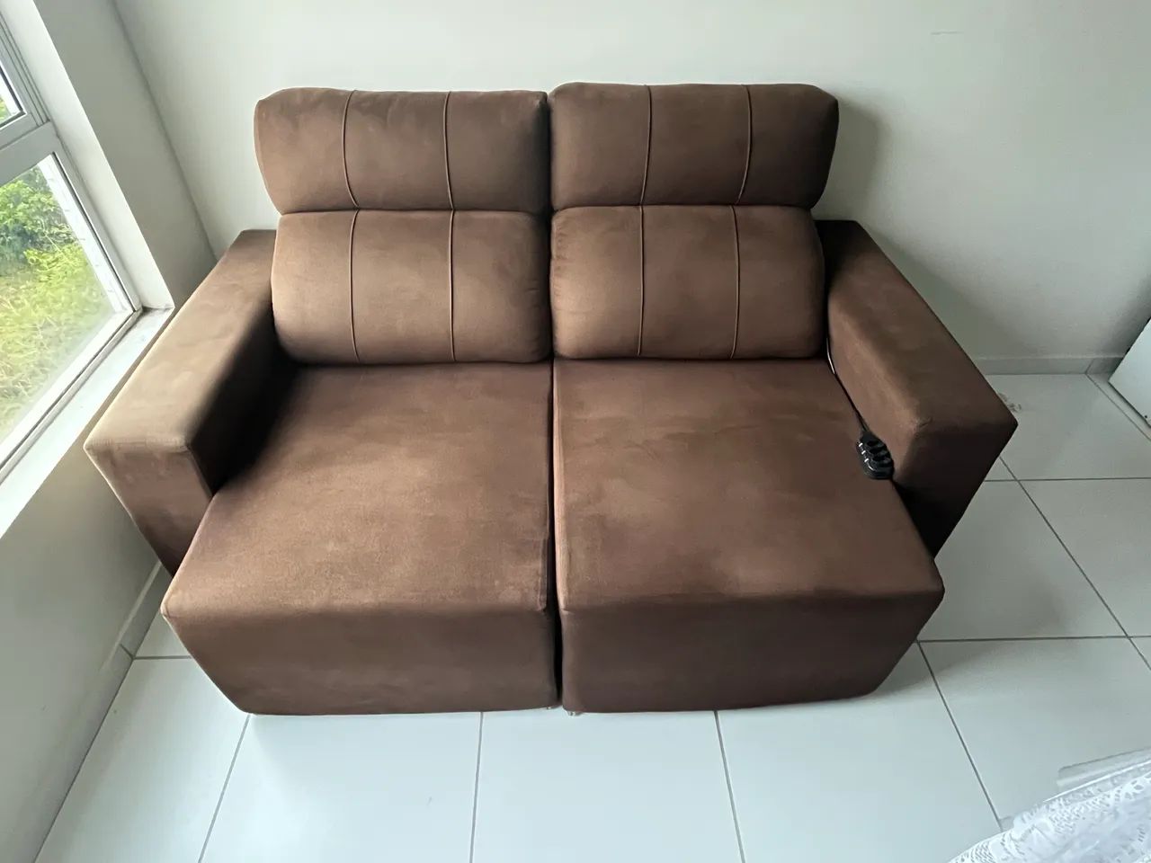 Sofá 2 Lugares - 1,80m de Conforto e Elegância