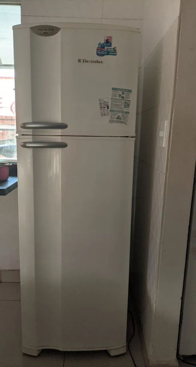 Vendo geladeira Electrolux