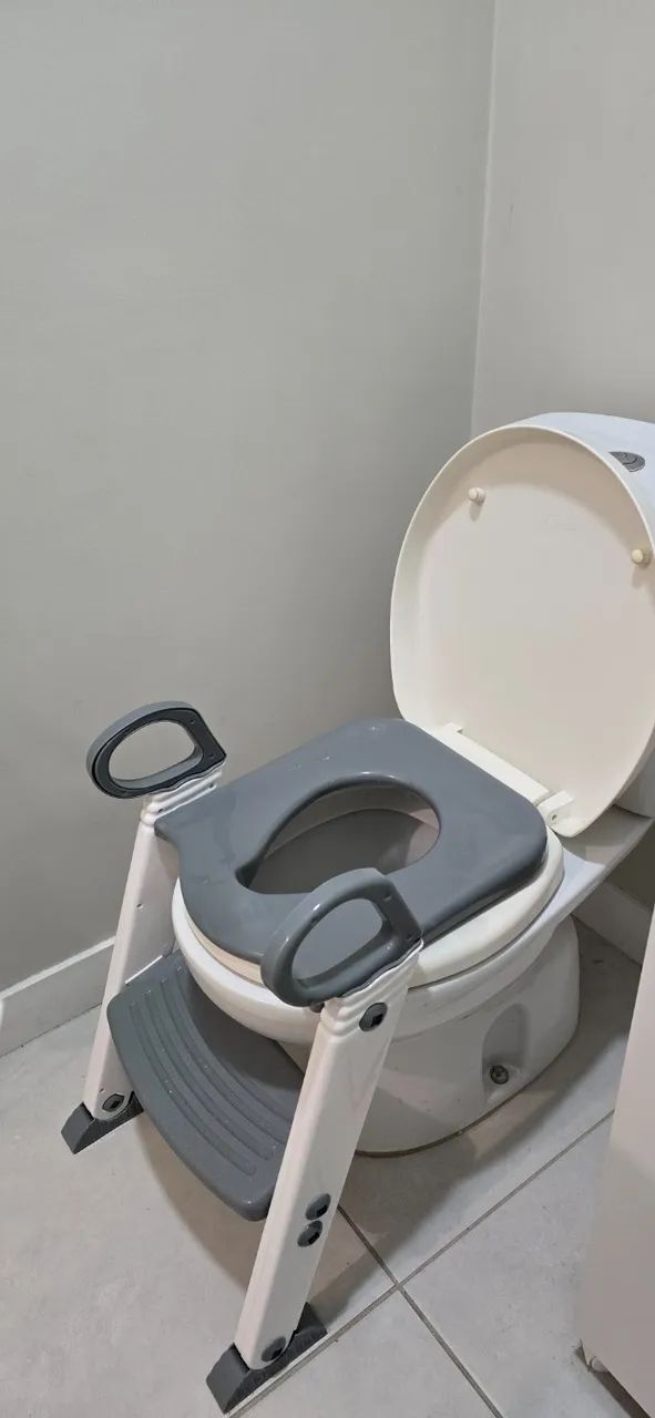 Adaptador de assento sanitário infantil com escada - Foto 3