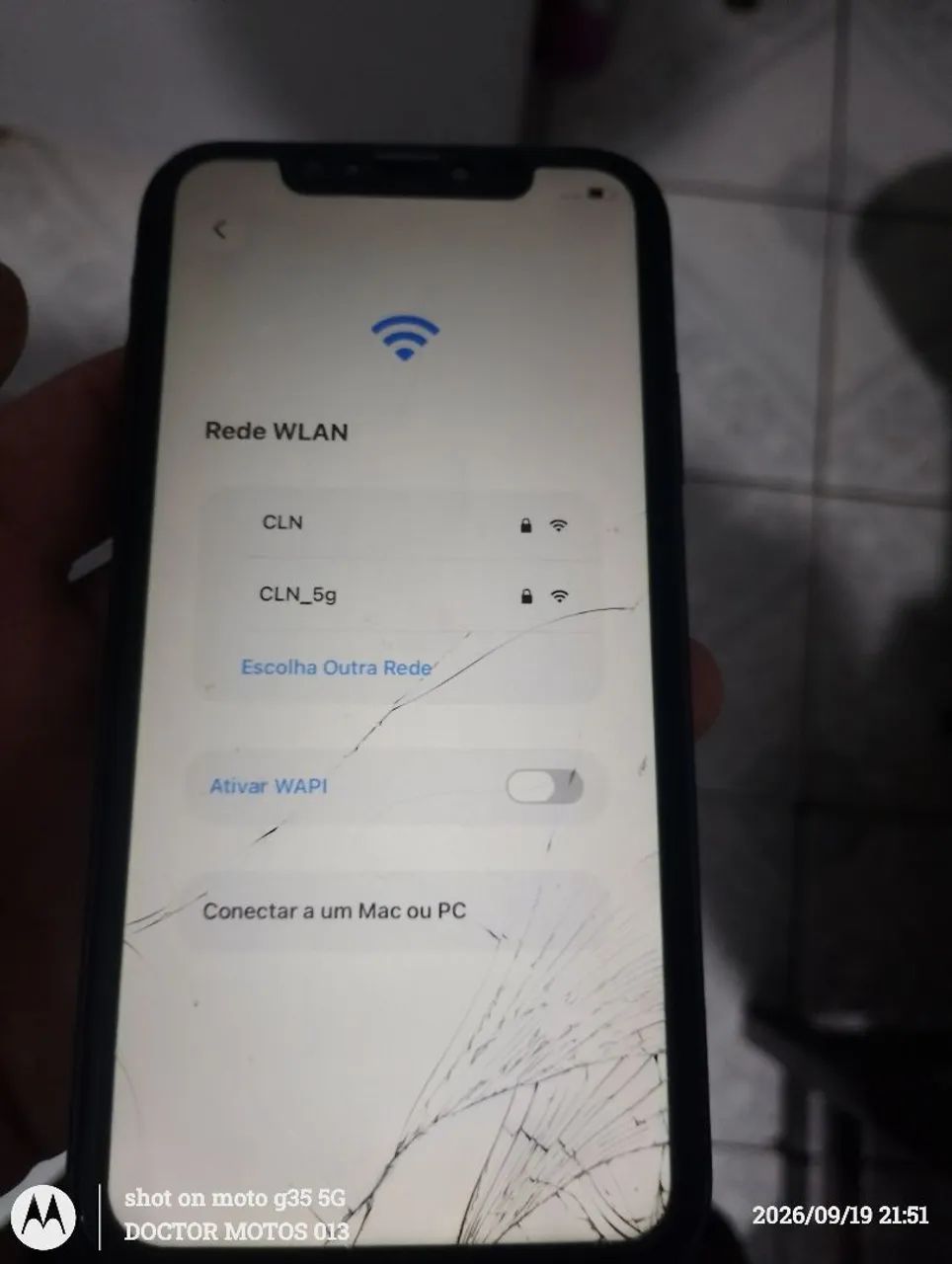 iPhone 11 128G com detalhes  - Foto 2