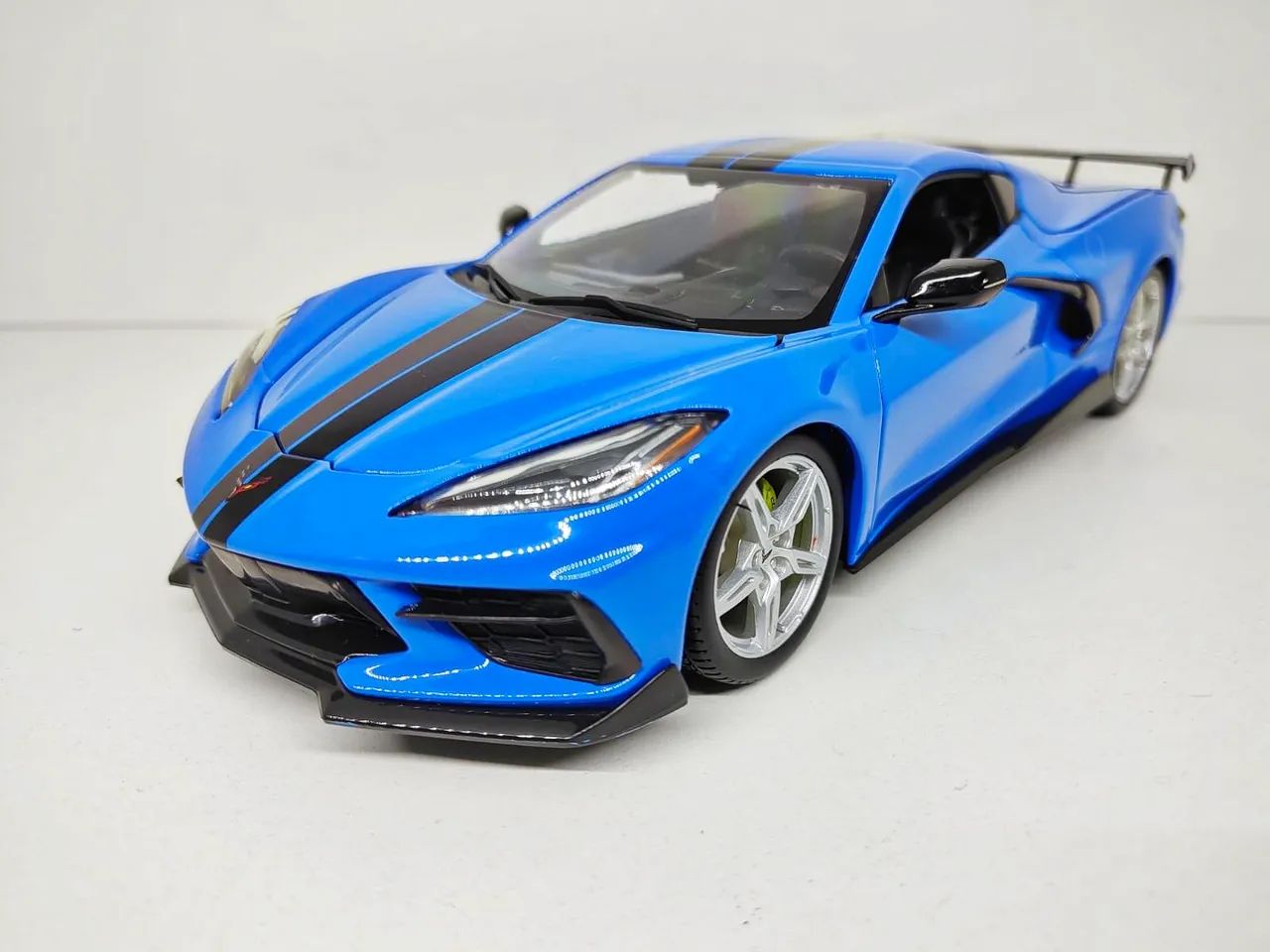 Miniatura Chevrolet Corvette Stingray Z51 1/18
