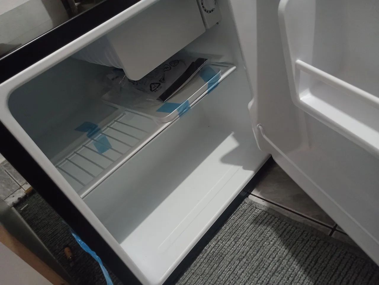 Frigobar Philco 45 L NOVO - Foto 2