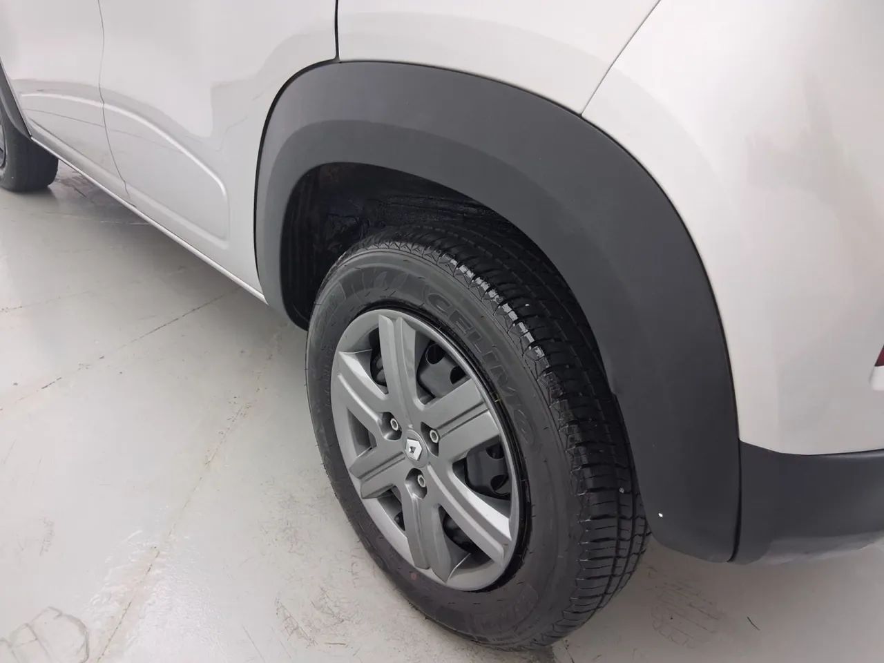 Renault Kwid 1.0 Zen, foto 12 de 18
