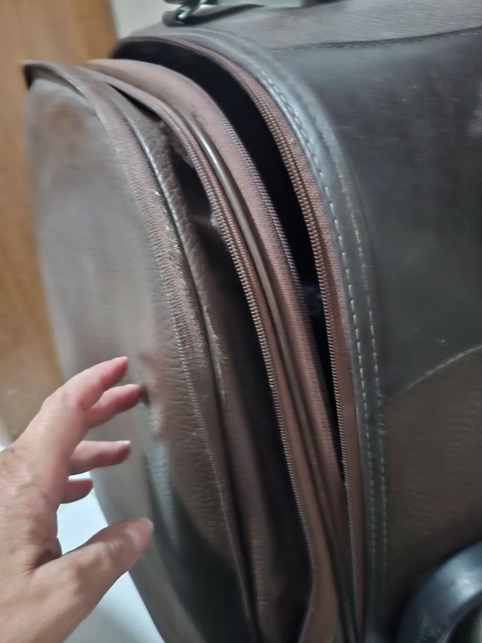 Mala de couro 23kg - Foto 5