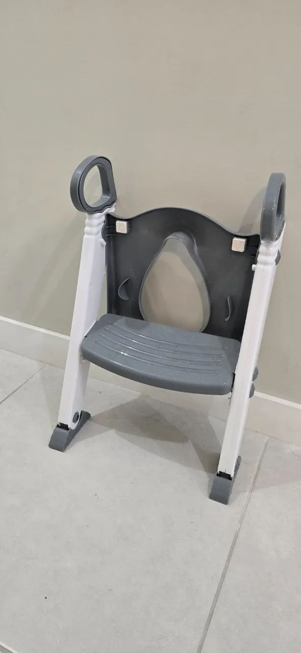 Adaptador de assento sanitário infantil com escada - Foto 2