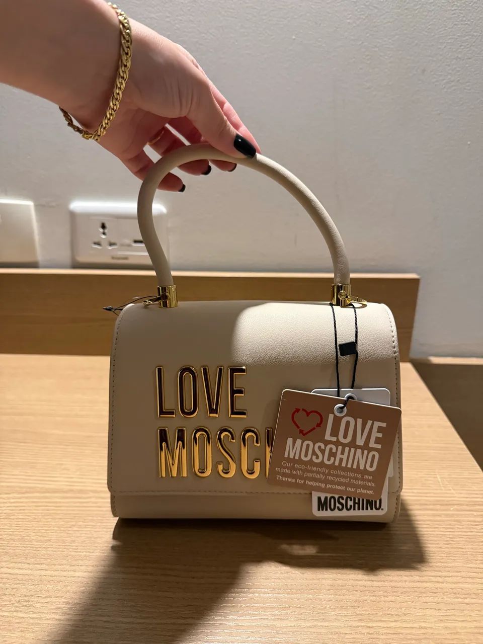 bolsa love moschino