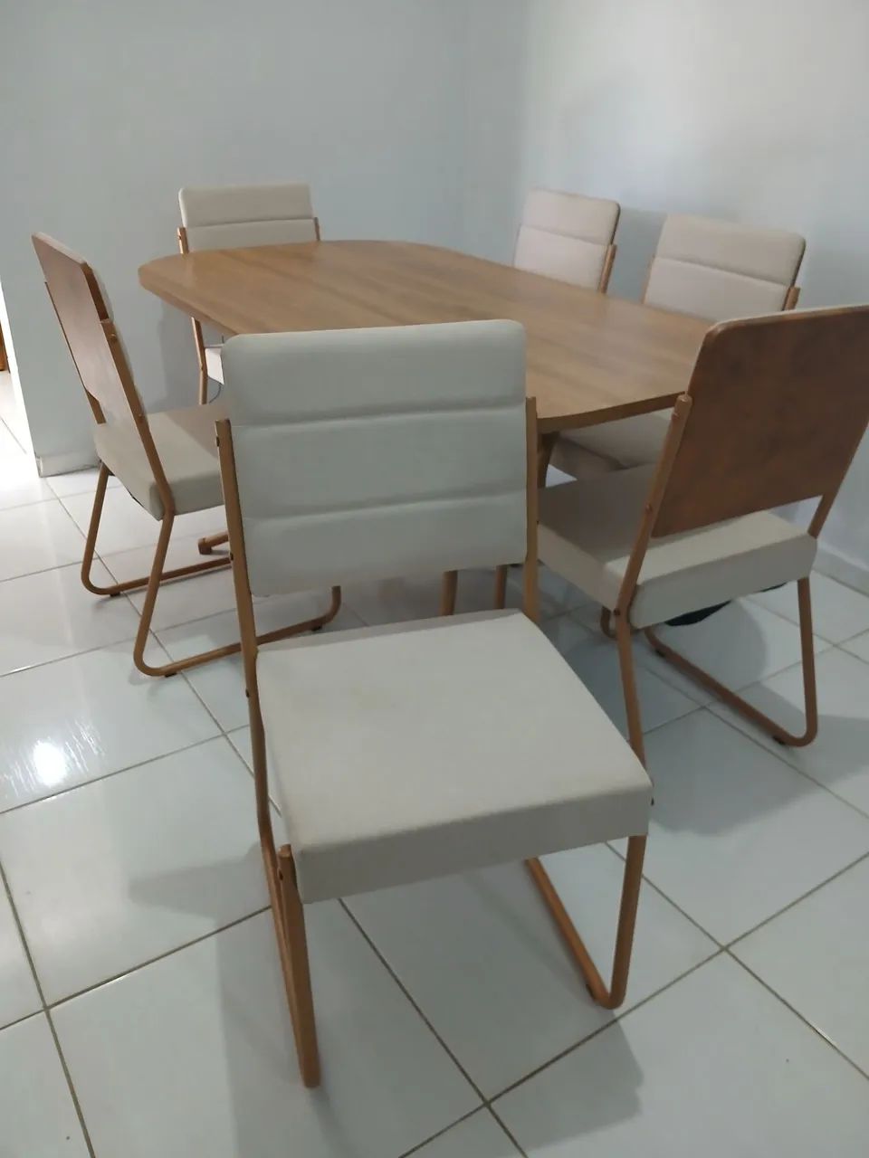 Vendo mesa de jantar 6 lugares em ótimo estado - Foto 4