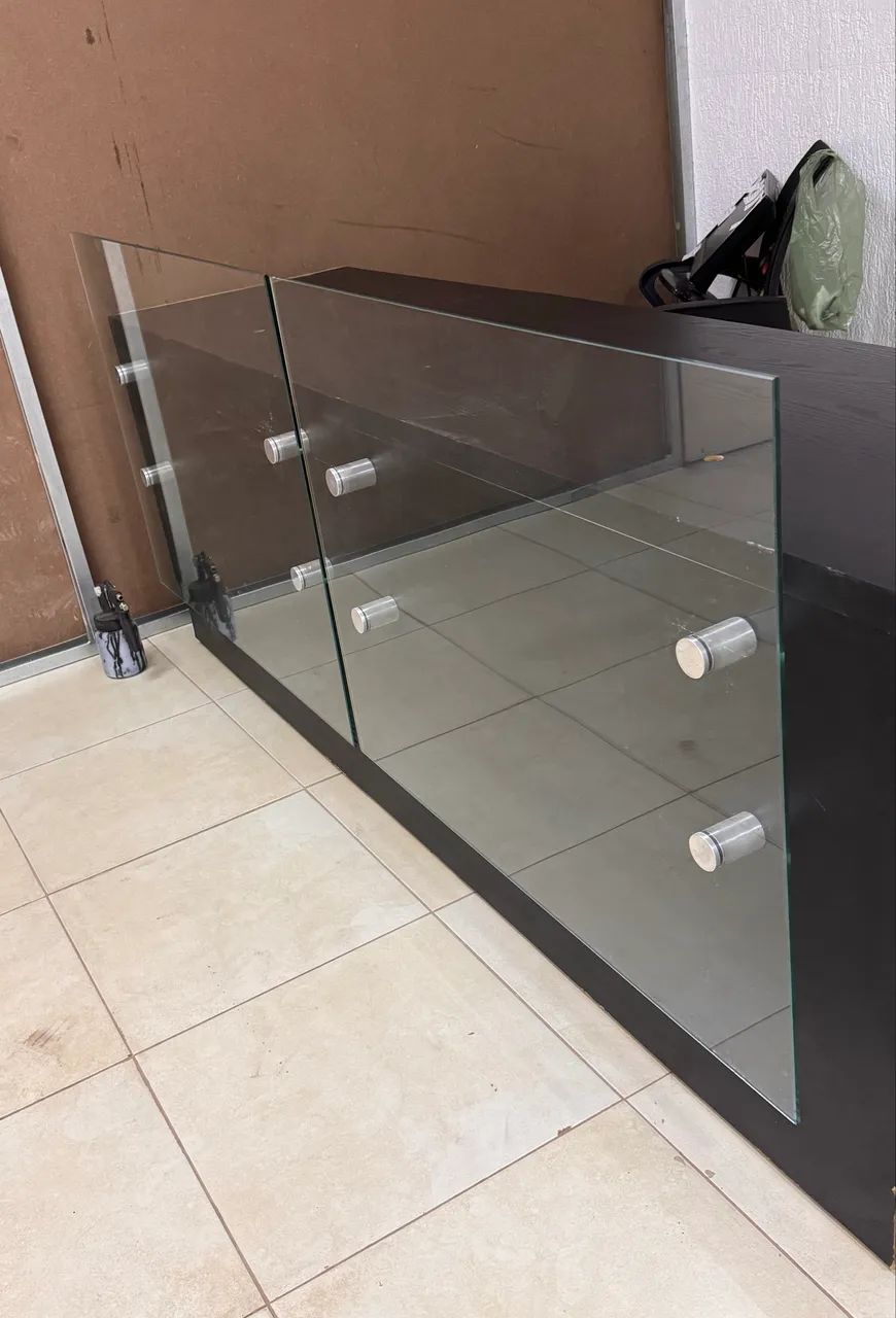 Mesa de escritório para trabalhar e estudar 