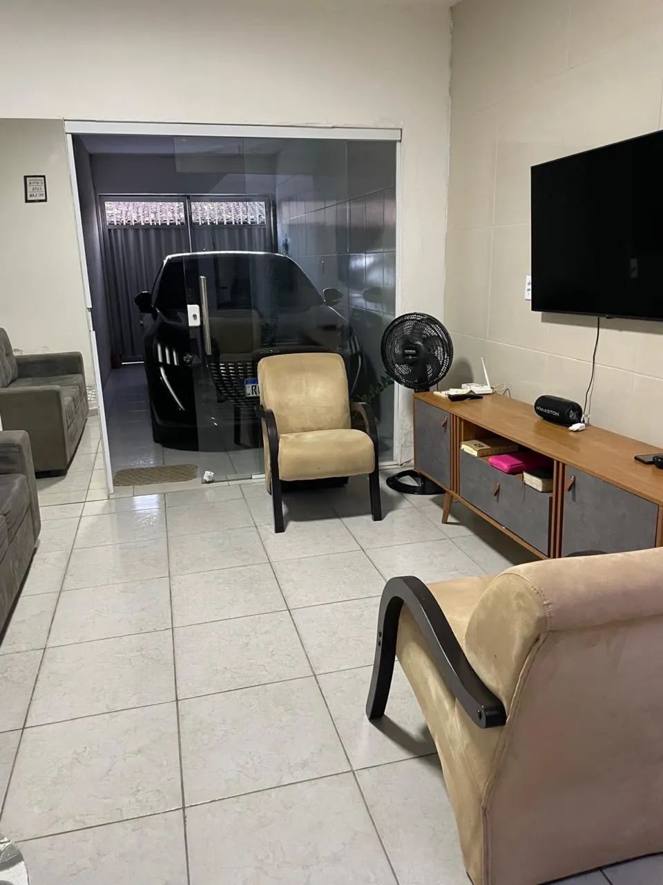 Excelente casa com primeiro andar  - Foto 3