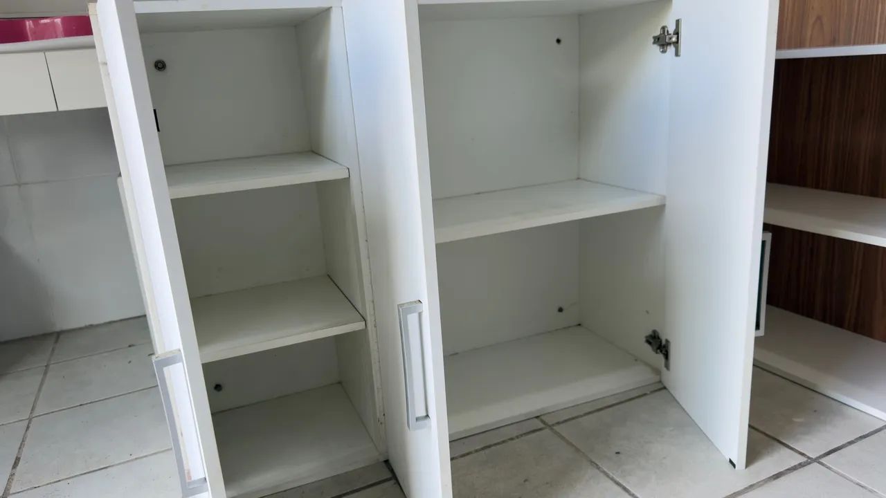 Armário Multiuso Branco 1,20 x 0,80 m com Prateleiras - Foto 2
