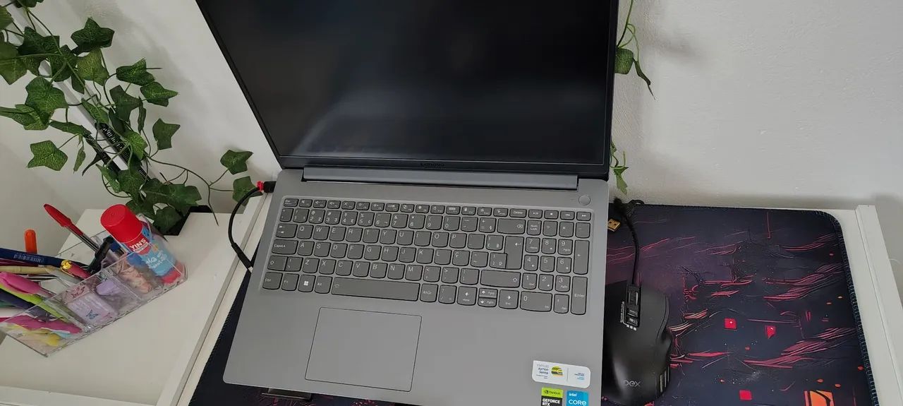 Notebook Lenovo Loq  - Foto 2