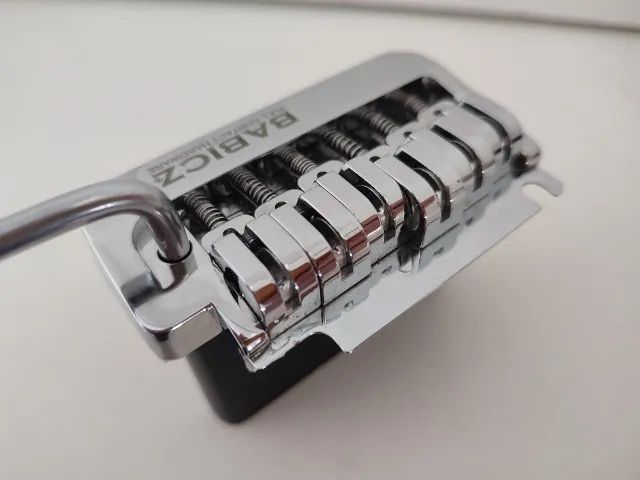 Ponte Guitarra Babicz Full Contact Stratocaster FCH-2 Pivôs (sem pivôs e molas) - Foto 2