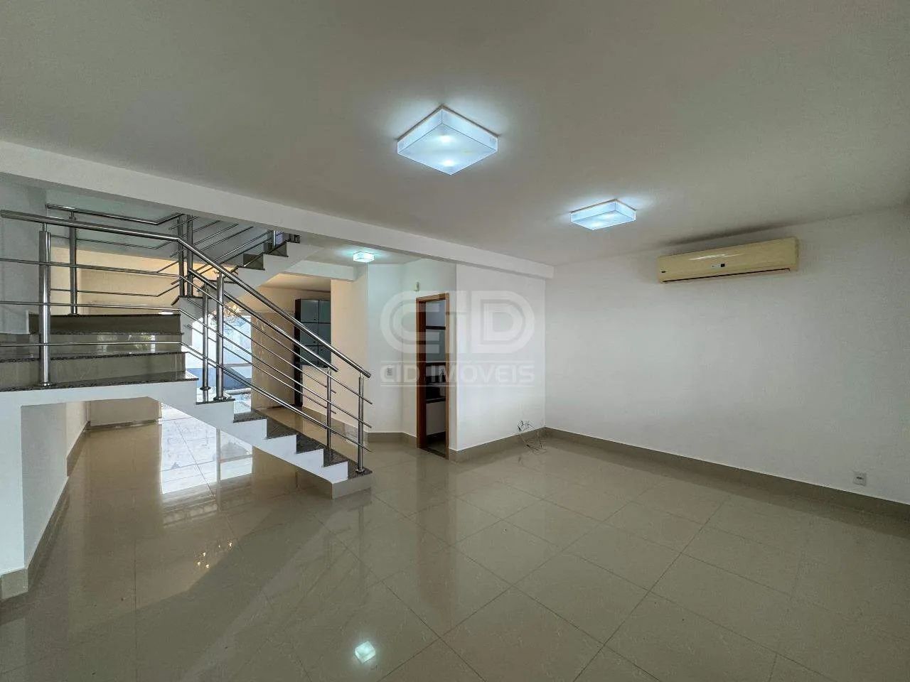 Sobrado com 3 Quartos no Condomínio Solar das Torres - Foto 2
